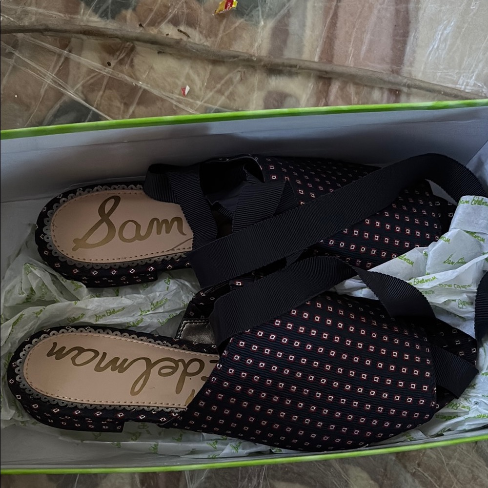 Sam Edelman Black and Pink Espadrilles Slip-On Perforated